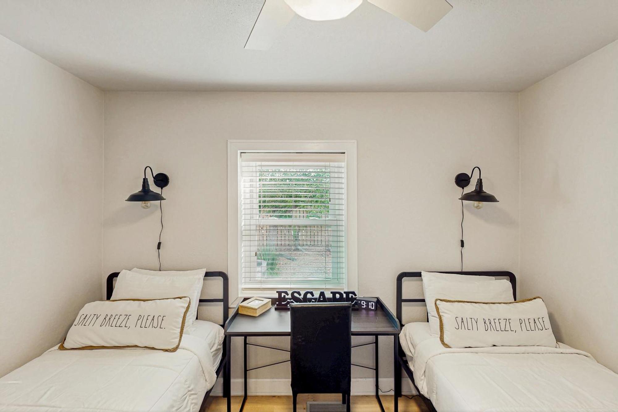 La Playita & Flip Flop Fun Villa St. George Island Room photo